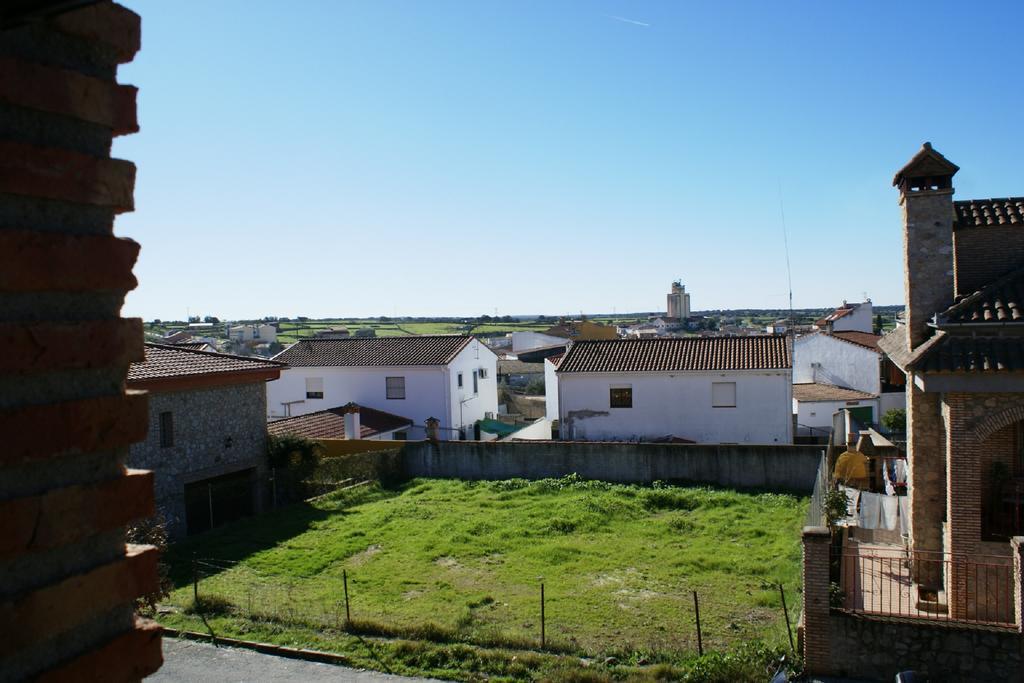 Casa Rural Peña Falcón Torrejón el Rubio Exterior foto